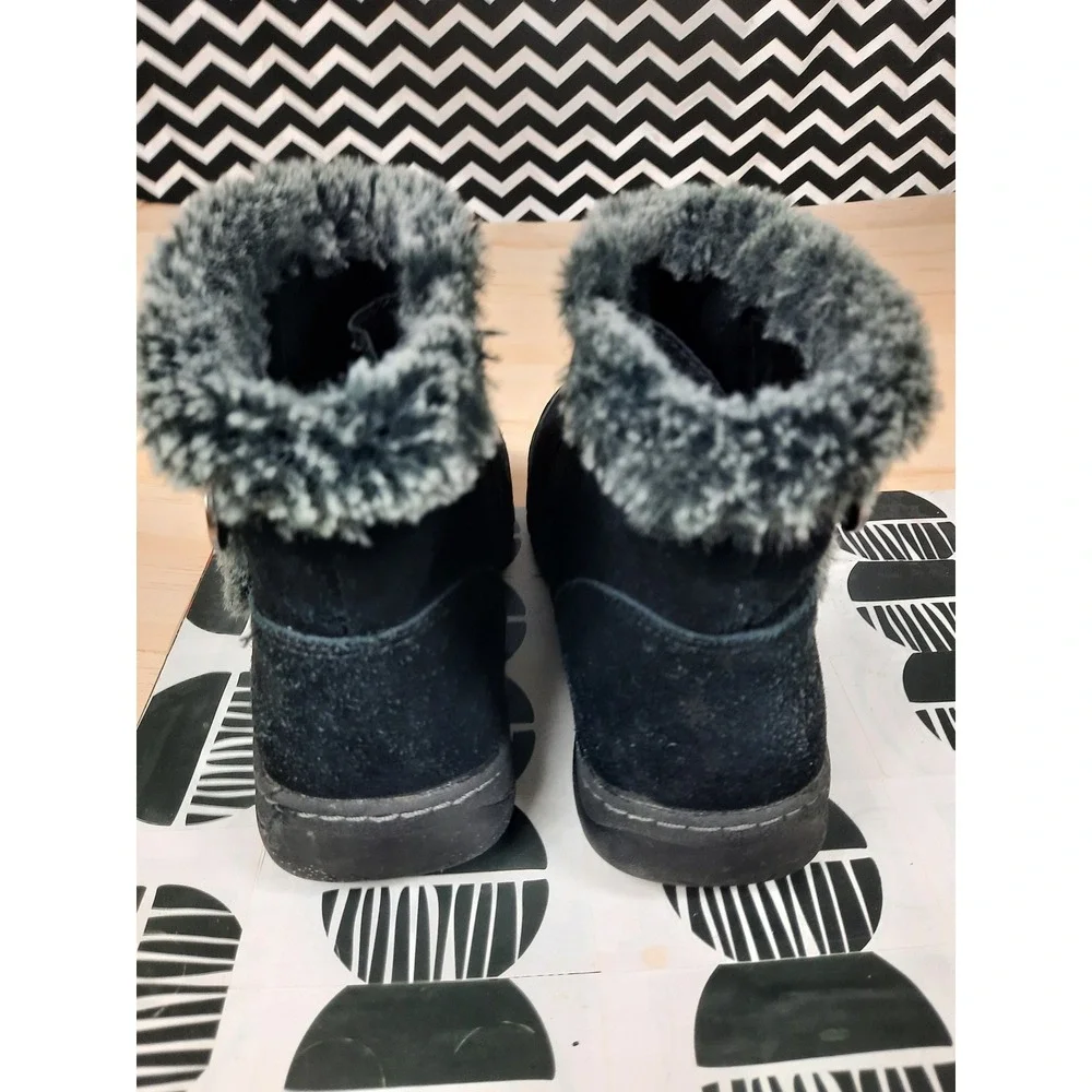 Black Suede‎ Faux Fur Khombu Ankle Boots Side Zip Button Detail Womens sz 6